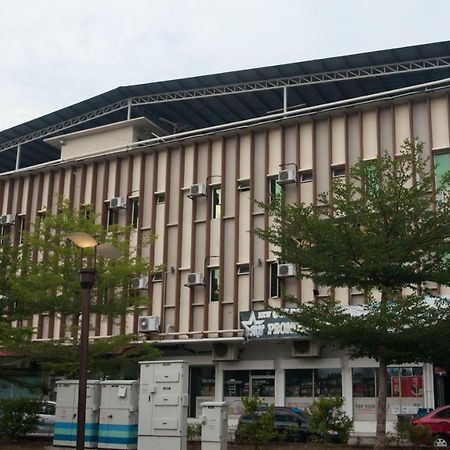 Zen Rooms Golden Star Kuantan Exterior foto