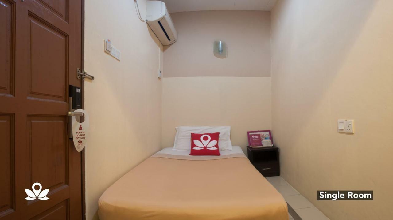 Zen Rooms Golden Star Kuantan Exterior foto